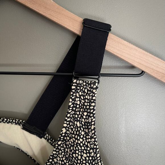 Varley Edris Sports Bra Mixed Pebble Size XS Black Cream Dot Print Cute Chic Gym - Picture 8 of 16